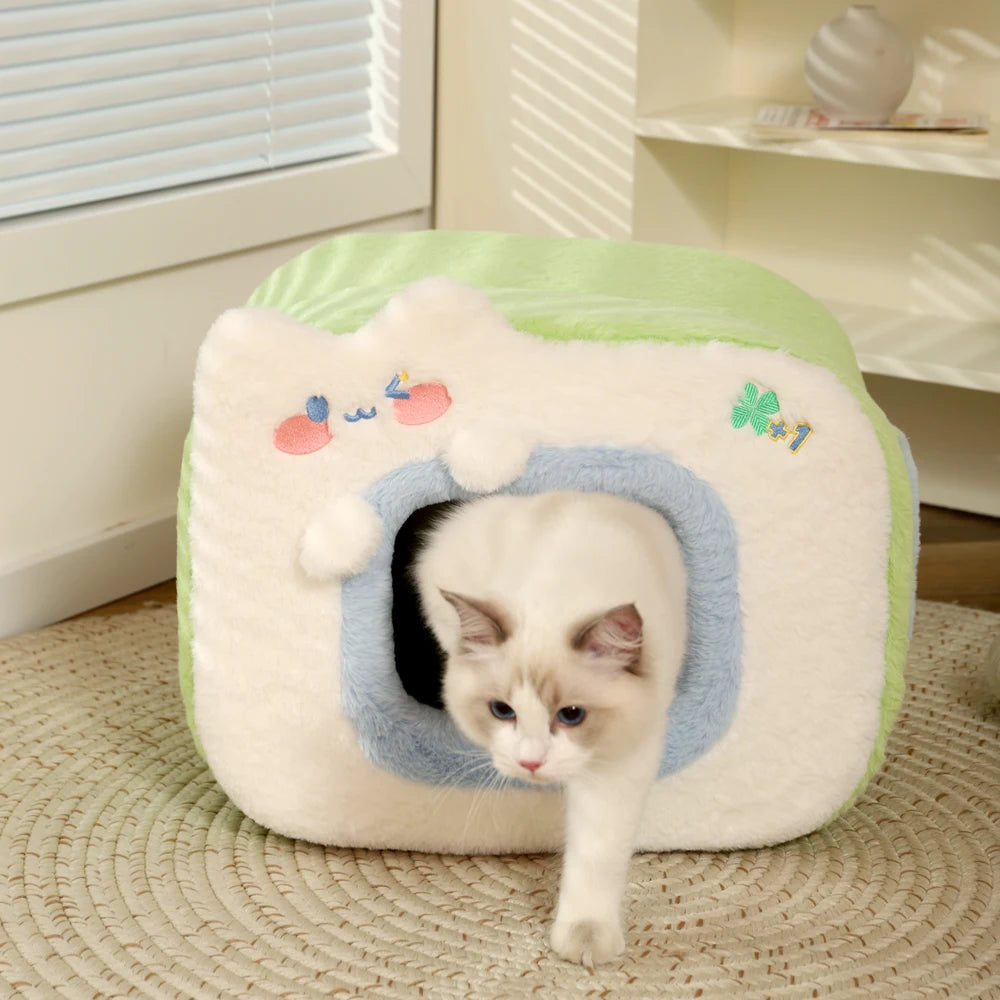 Cozy Cat Cube